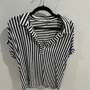 Jane and Delancey Black and White Short Sleeve Polo Button Down